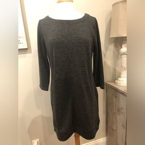 Shift dress by ADRIENNE VITTADINI. SIZE M